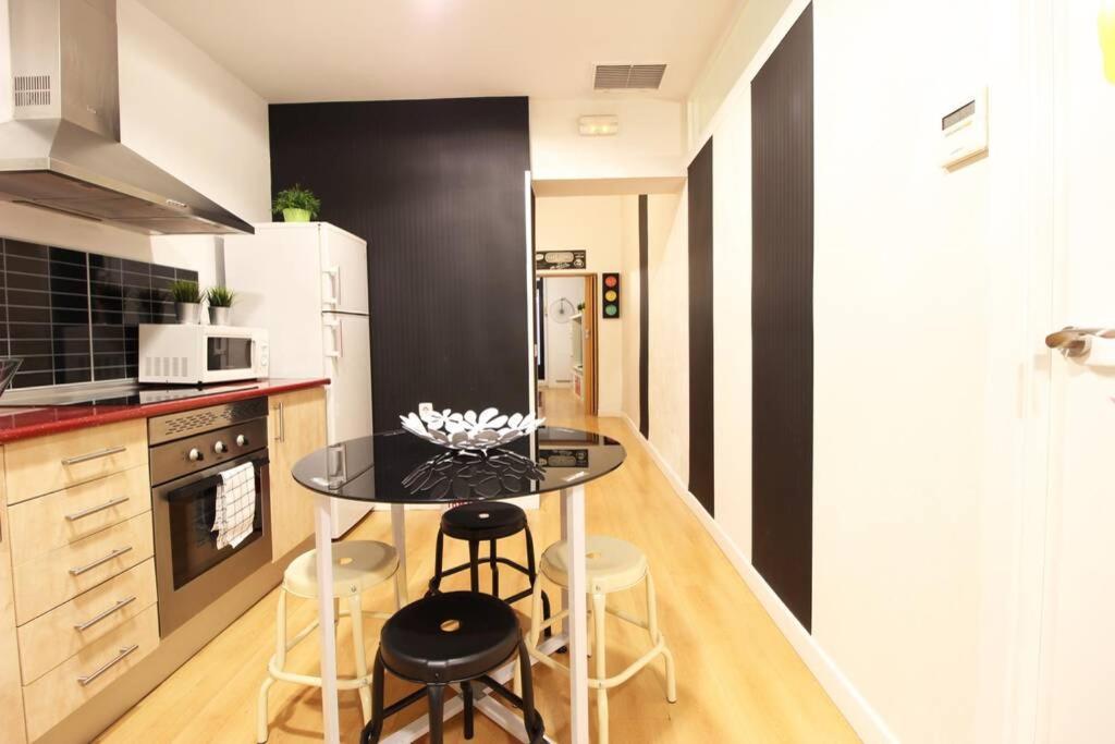 Centrico Apartamento Estilo Pop-Art By Batuecas 马德里 外观 照片